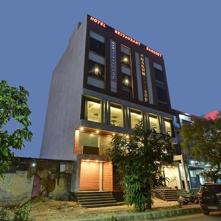 Hotel Shakun Palace Kota  Exterior photo